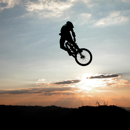 Electric Mountain Bikes on the Trail: Conquering Hills and Hitting Jumps with Electric Power