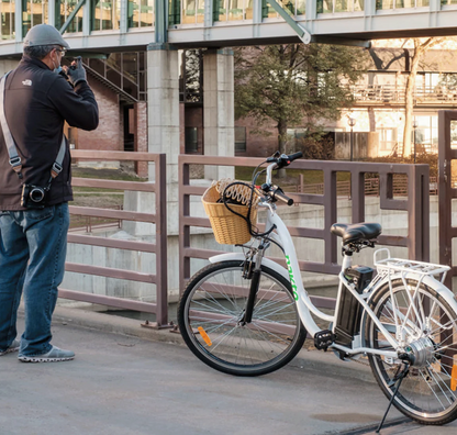 CAMEL Step-Thru by Nakto