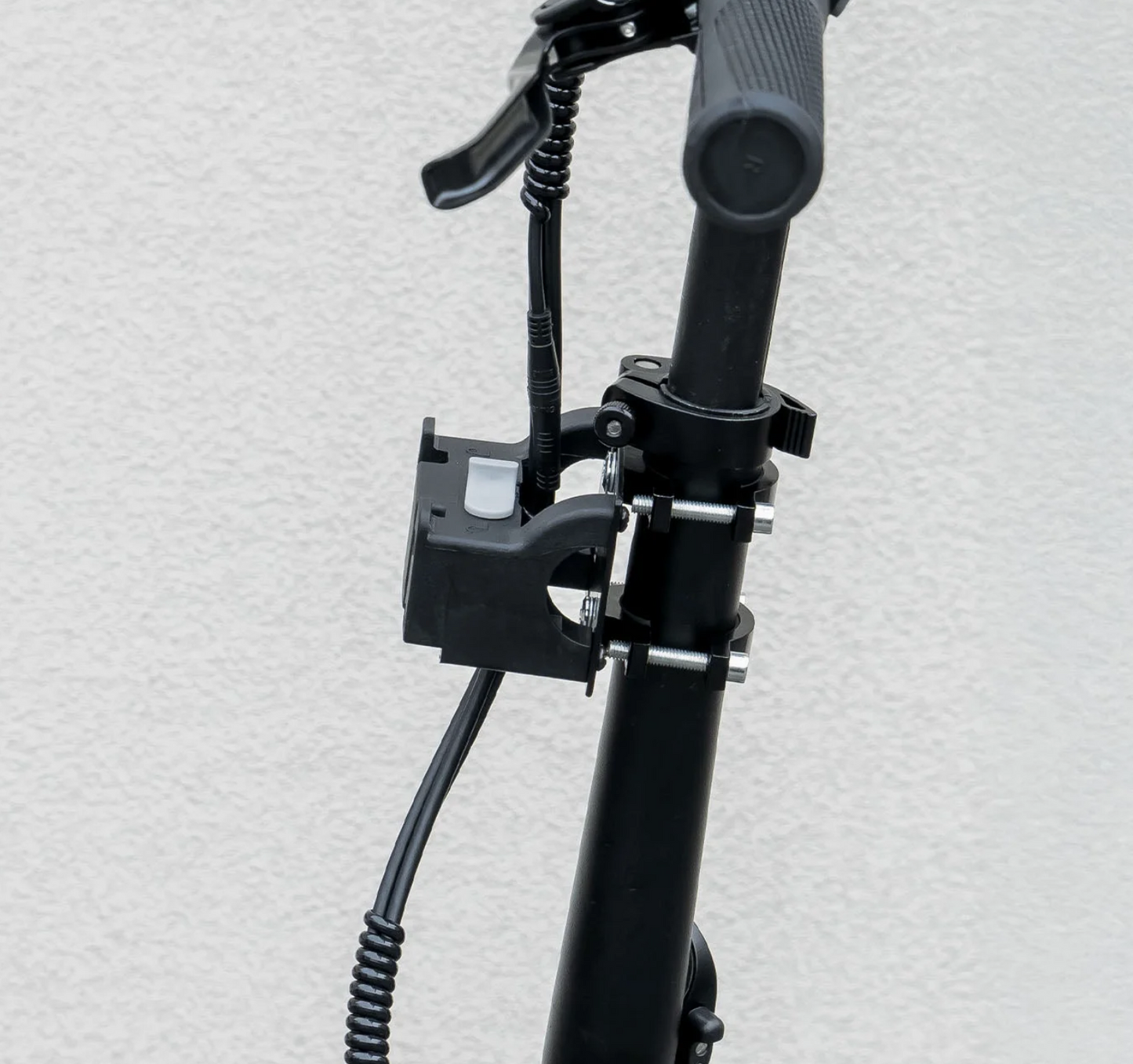 Quick Release Front Basket for Sonder and Rumble ebikes by Cyrusher